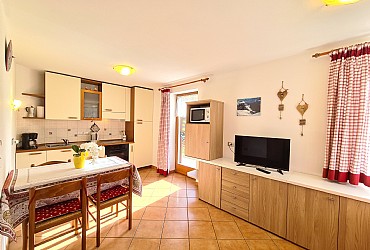 Apartment in San Giovanni di Fassa - Pozza - Sas da le Doudesc - Photo ID 9570