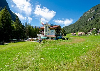 3 stars Hotels in Canazei (***) in Canazei - External - Photo ID 135
