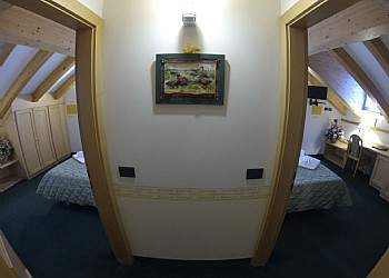 Hotel 3 stelle a Canazei (***) a Canazei. Camera Matrimoniale comunicante-Famigliare