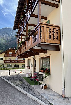 Rooms for rent and B&B in Canazei in Alba di Canazei - Summer - Photo ID 399