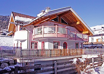 Apartments San Giovanni di Fassa - Vigo: Villetta Enrosadira - Azzurra srl