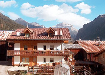 Apartmaji Mazzin di Fassa: Giulio Valentini