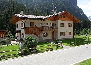 Apartamentos Canazei: Appartamenti Cleva - Alessia Deflorian