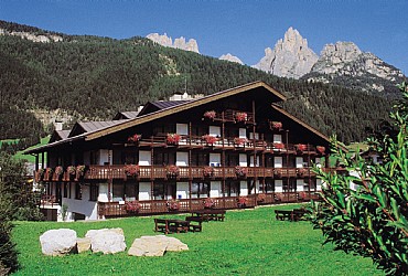Rezidencija San Giovanni di Fassa - Pozza: Residence Anda - Vittoria Pederiva