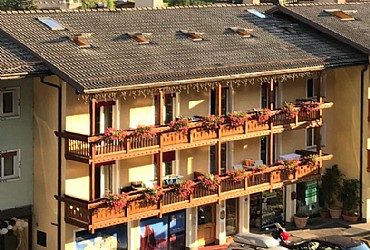 Apartamentos Canazei: Appartamenti Maria - Flavia e Adriano Deflorian