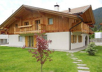 Case con appartamenti San Giovanni di Fassa - Pozza: Villa Anna - Anna Lastei