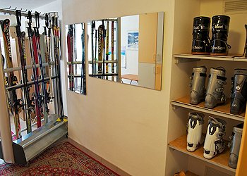 Appartamento a San Giovanni di Fassa - Pozza. Deposito sci e bici