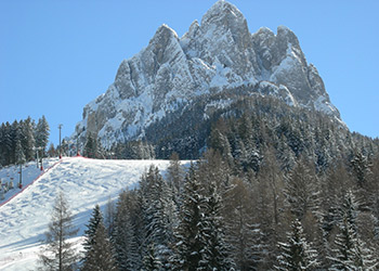 Appartamento a San Giovanni di Fassa - Pozza. Vista panoramica del Cima Dodici e pista Alloch dal balcone del soggiorno