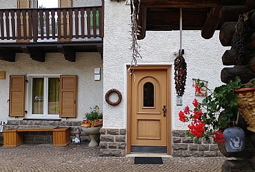 Bytě - San Giovanni di Fassa - Vigo - Zvenčí - Photo ID 2342