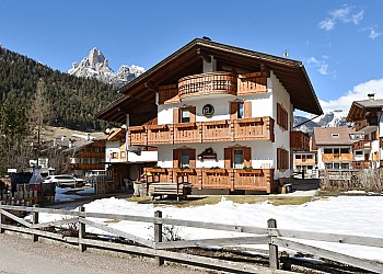 Apartments San Giovanni di Fassa - Pozza: Appartamenti Frida - Luca Scanagatta