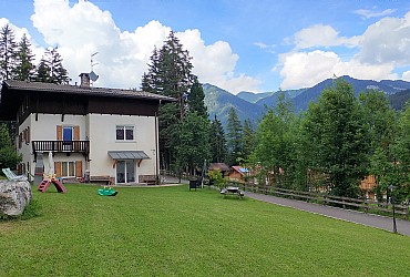 Appartamento a Vigo di Fassa - Giardino - ID foto 2497