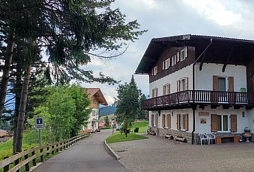 Bytě - San Giovanni di Fassa - Vigo - Zvenčí - Photo ID 2501