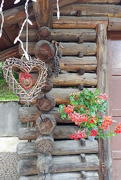 Bytě - San Giovanni di Fassa - Vigo - Zvenčí - Photo ID 2506
