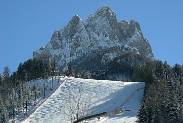 Appartamento a San Giovanni di Fassa - Pozza. Vista panoramica del Cima Dodici e pista Alloch dal balcone del soggiorno e camera