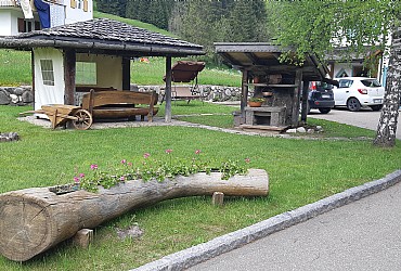 Apartment in Soraga di Fassa - Garden - Photo ID 2919