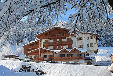 Wohnung - San Giovanni di Fassa - Pozza - Außenansicht Winter - Photo ID 3236