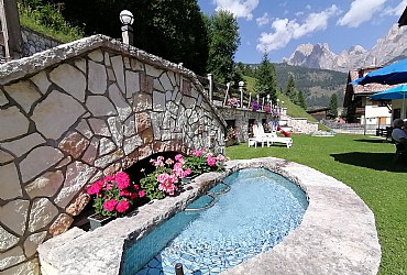 Wohnung - San Giovanni di Fassa - Pozza - Außenansicht Sommer - Photo ID 3245