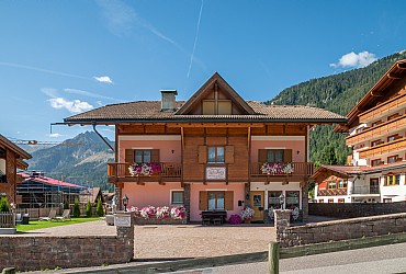 Wohnung - Canazei - Außenansicht Sommer - Photo ID 3325
