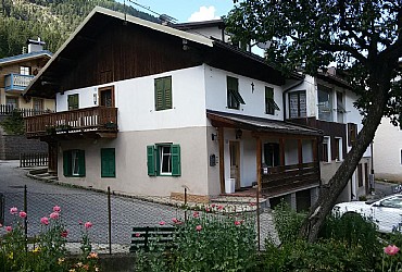 Case con appartamenti San Giovanni di Fassa - Pozza: Casa Lastei