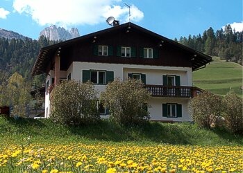 Case con appartamenti Soraga di Fassa: Renzo Zulian