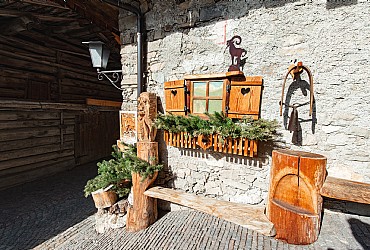 Bytě - Campitello di Fassa - Zvenčí - v létě - Photo ID 3521