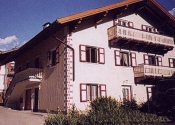Apartamentos San Giovanni di Fassa - Pozza: Casa Freina - Angela Florian
