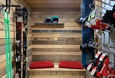 Apartment in Canazei. SKIROOM