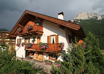 Case con appartamenti San Giovanni di Fassa - Vigo: Majon Ladina