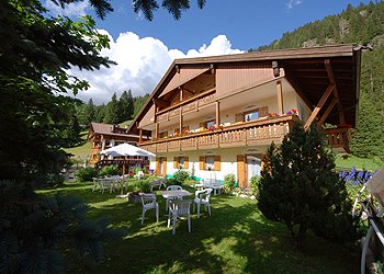 Case con appartamenti Canazei: Casa Col de Pin