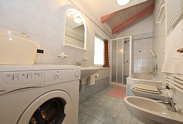 Apartment in Mazzin - Fraz. Campestrin - App.to Aisciuda - Photo ID 10343