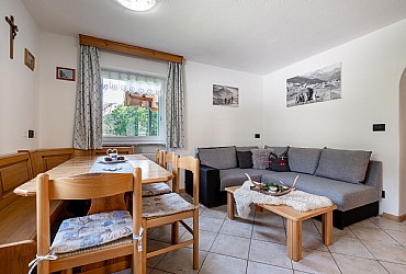 Ciasa Elsa Mountain Apartments - 