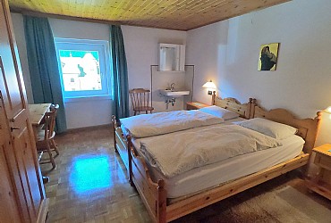 Apartment in Canazei. Three bedrooms, two doubles and one twin bedroom.