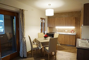 Wohnung - San Giovanni di Fassa - Pozza. Die Wohnung VERDE hat das Wohnzimmer