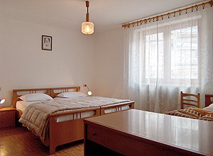 Apartment in San Giovanni di Fassa - Pozza. BEDROOM FOR TWO OR TREE PEOPLE