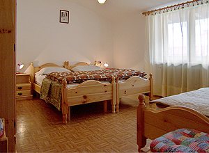 Apartment in San Giovanni di Fassa - Pozza. BEDROOM FOR TWO OR TREE PEOPLE