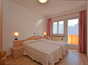 Apartment in San Giovanni di Fassa - Vigo  - Marmolada - Photo ID 2237