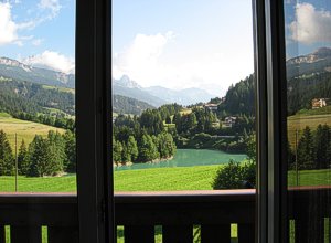 Appartamento a Moena. Panorama dalla camera di cui sopra.