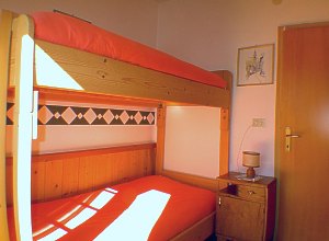 Appartamento a Moena. Cameretta con letto a castello.