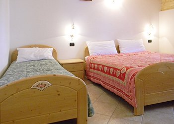 Apartment in San Giovanni di Fassa - Pozza - Ciadenac - Photo ID 3668