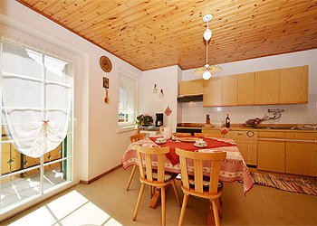 Apartment in Canazei. Kitchen with extendable table max 8 persons