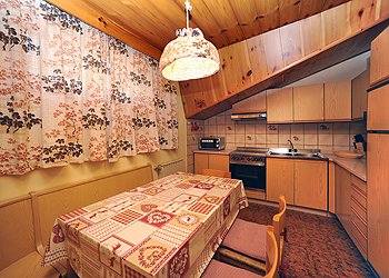 Appartamento a Moena. Cucina.