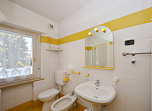 Appartamento a Moena. Bagno principale