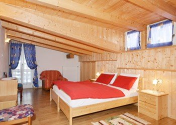 Chalet Tobià de Vale - Wohnung Azola da mont
2 Zweite grosse Doppelzimmer ung. 25 qm