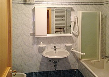 Appartamento a Campitello di Fassa. Il Bagno il comune