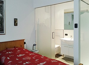 Appartamento a Moena. Stanza per due persone,   rinnovata con bagno interno