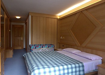 Appartamento a Campitello di Fassa. App. nr. 1 (Trilo 6) - Camera da letto