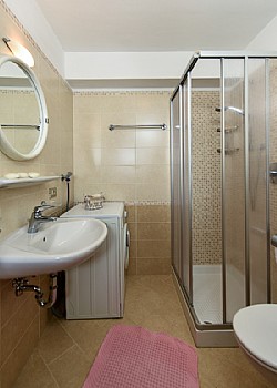 Ciasa Lino Apartments - 