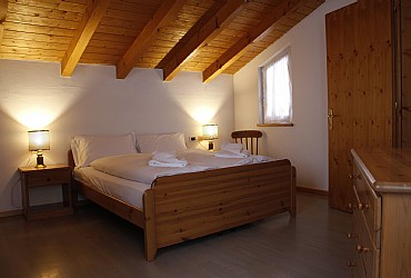 Wohnung - Moena. Haengeboden mit 2 Betten.