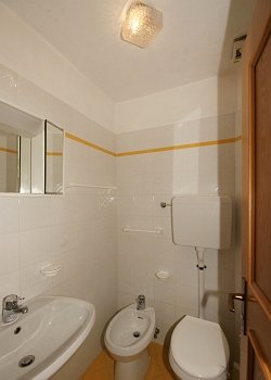 Apartment in San Giovanni di Fassa - Pozza - QUADRILOCALE - Photo ID 696