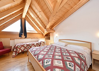 Appartamento a San Giovanni di Fassa - Vigo. CAMERA MATRIMONIALE + UN LETTO SINGOLO